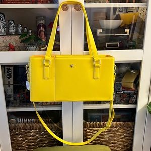 Kate Gabrielle large drink-carrying bag